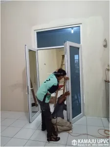 Pintu Kaca UPVC